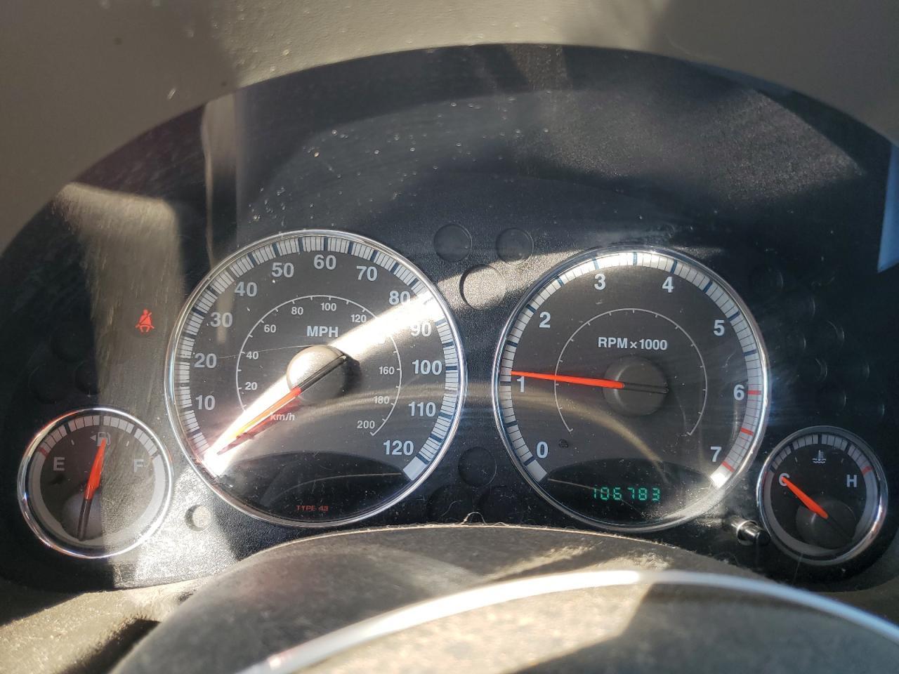 2005 JEEP Liberty
