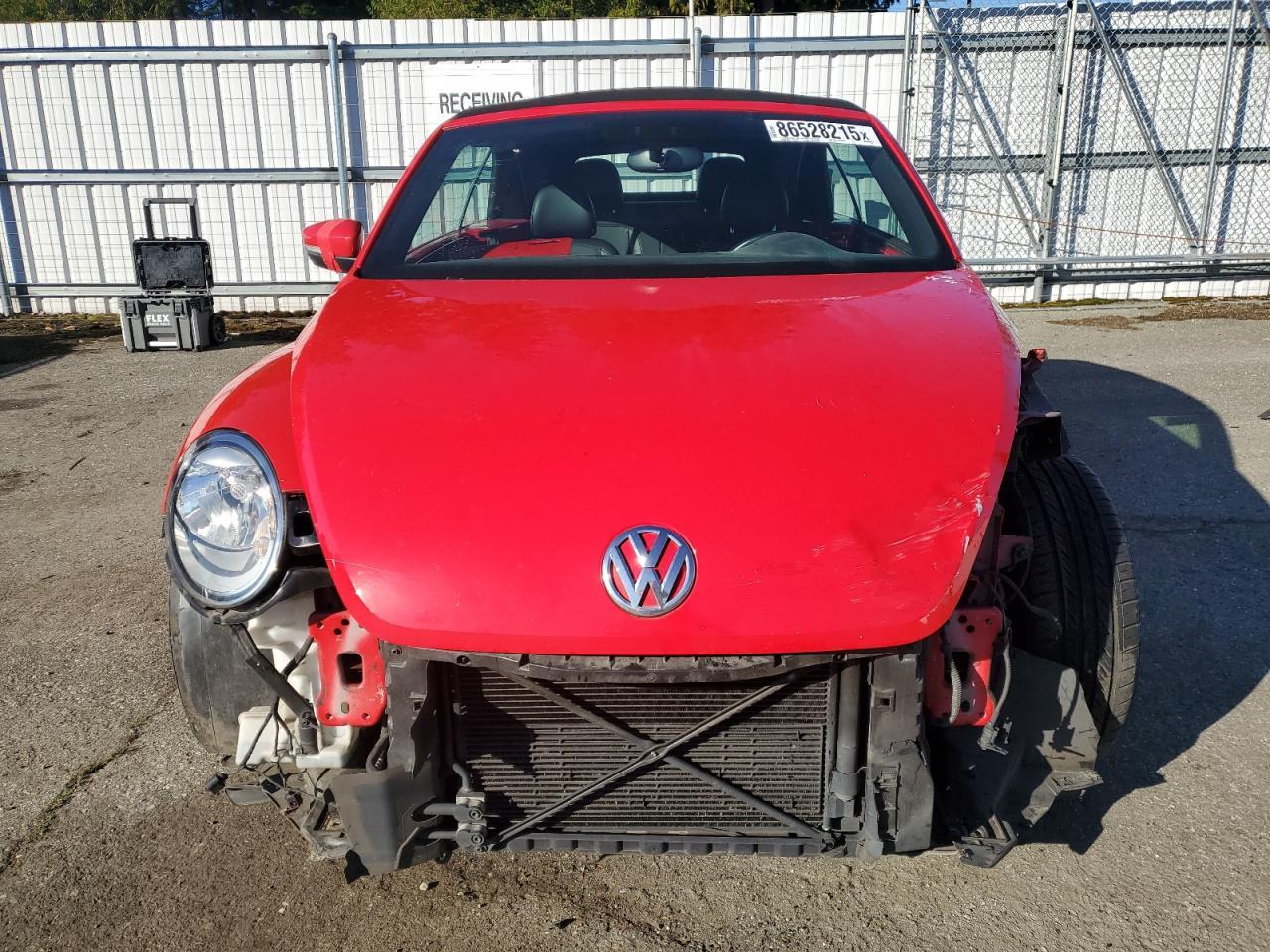 2013 VOLKSWAGEN Beetle