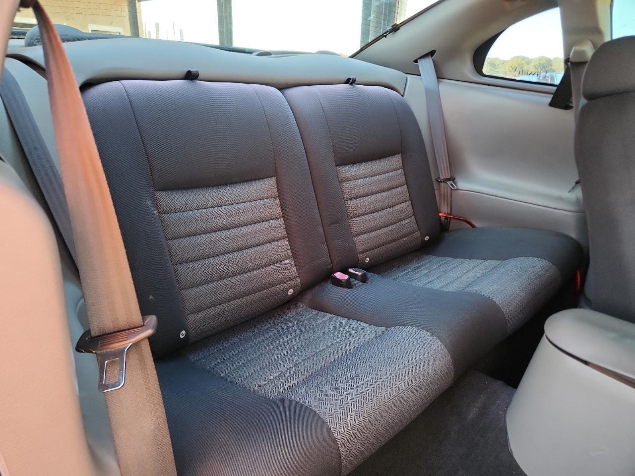 2004 FORD MUSTANG