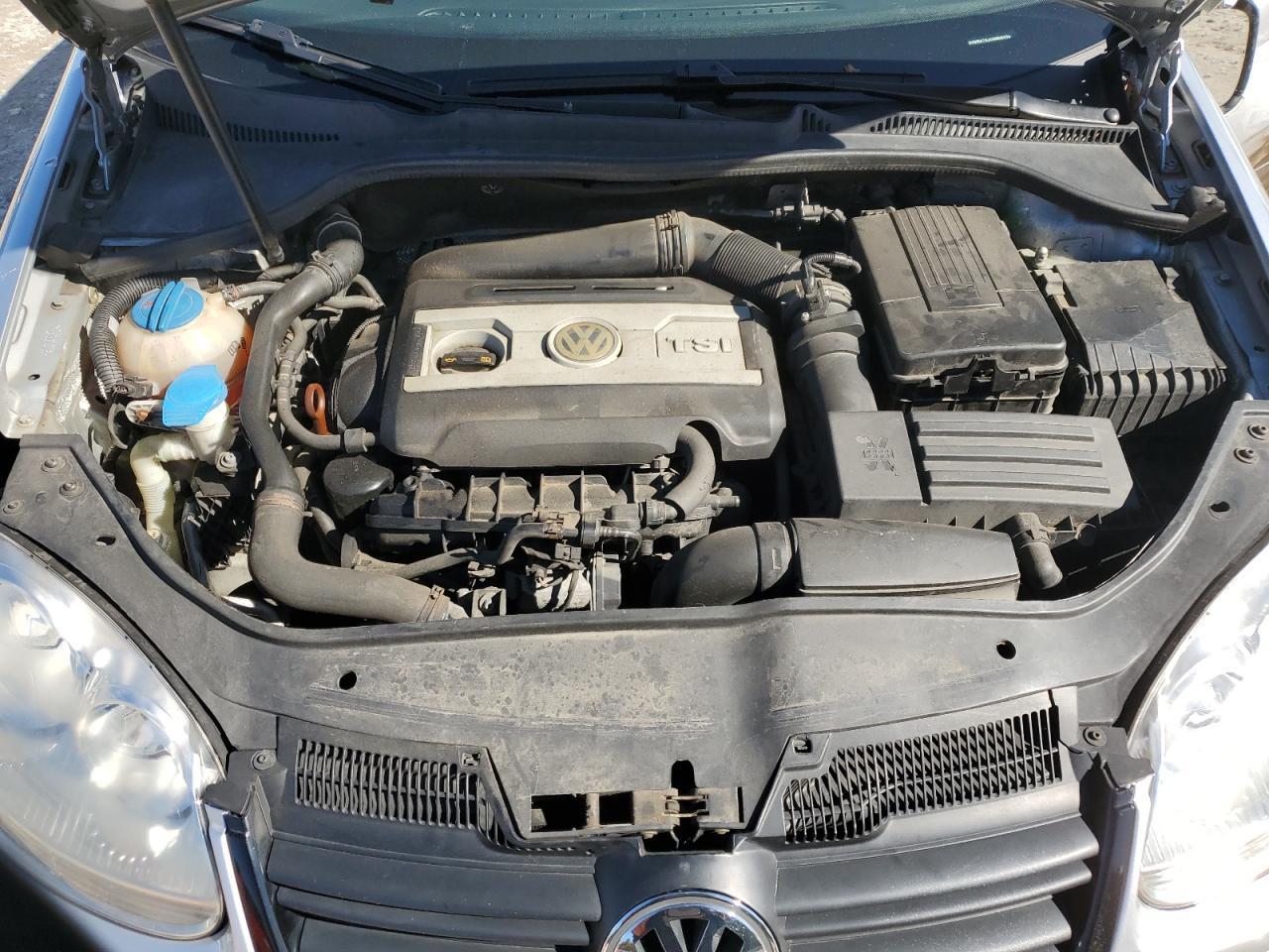 2010 VOLKSWAGEN JETTA