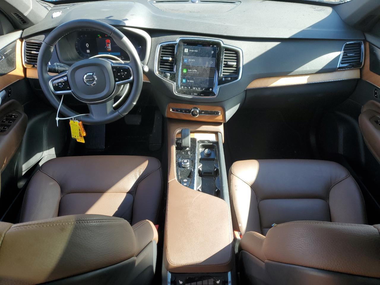 2024 VOLVO XC90