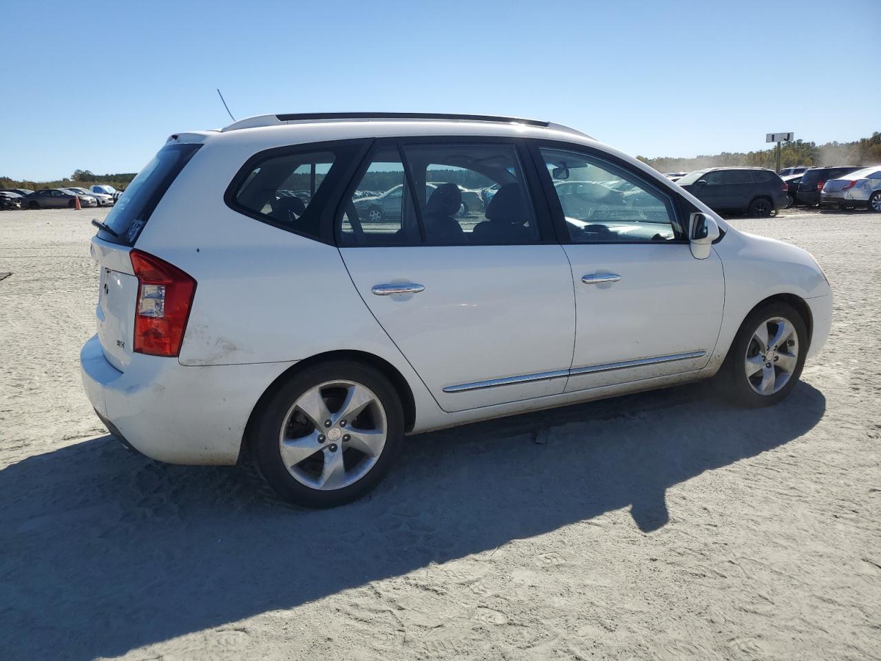 2007 KIA RONDO