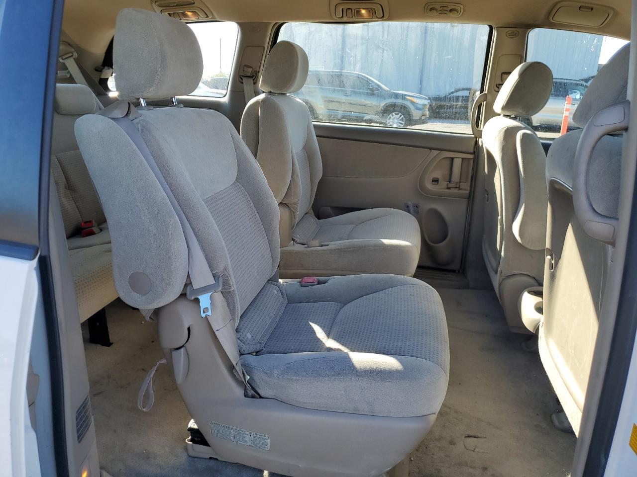 2006 TOYOTA SIENNA