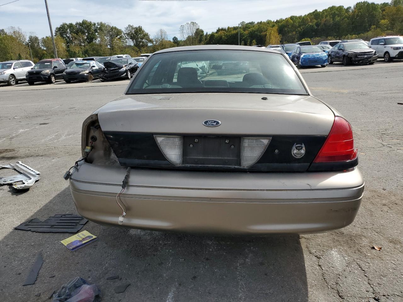 2004 FORD Crown Victoria
