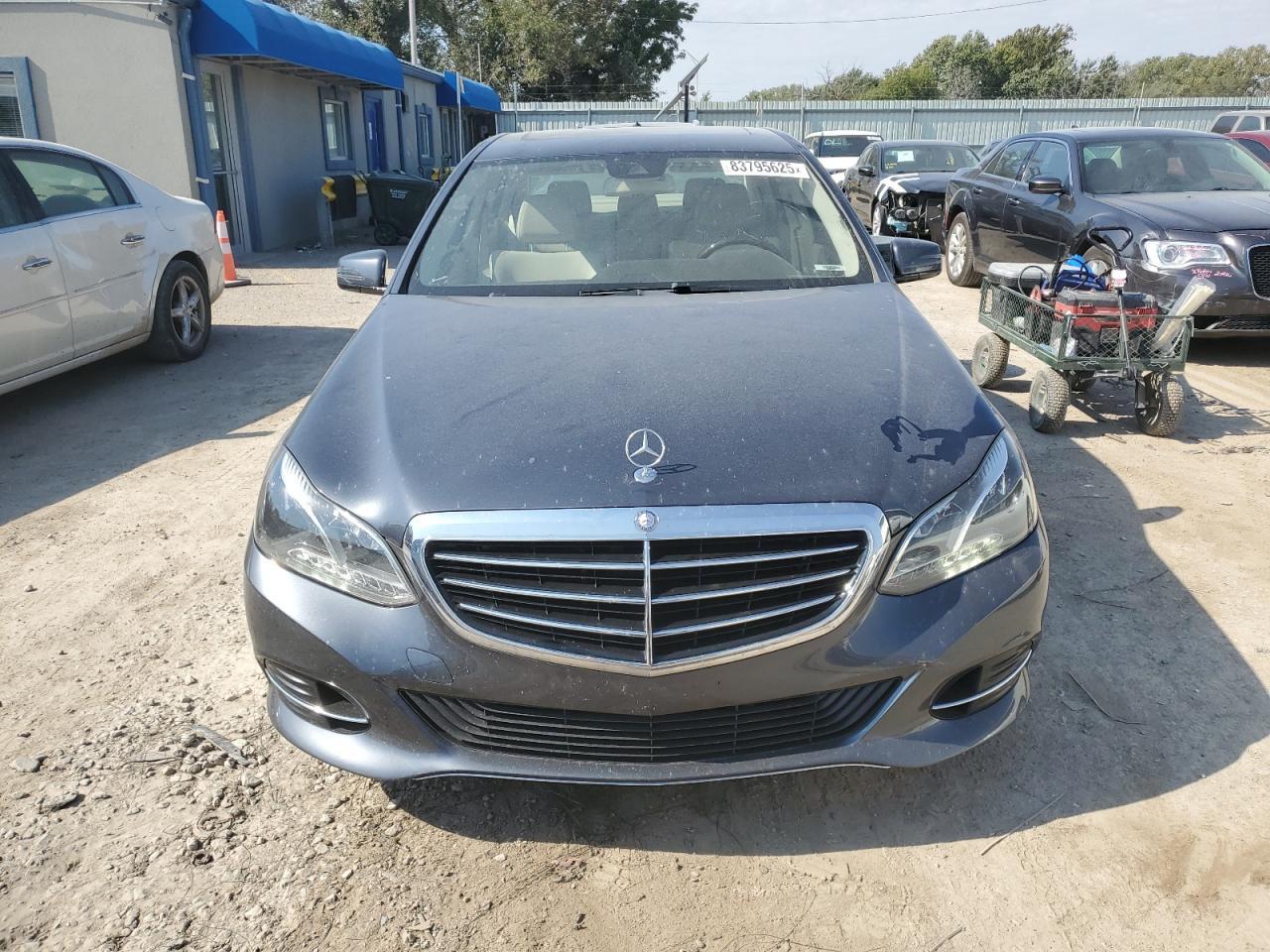 2016 MERCEDES-BENZ E-Class