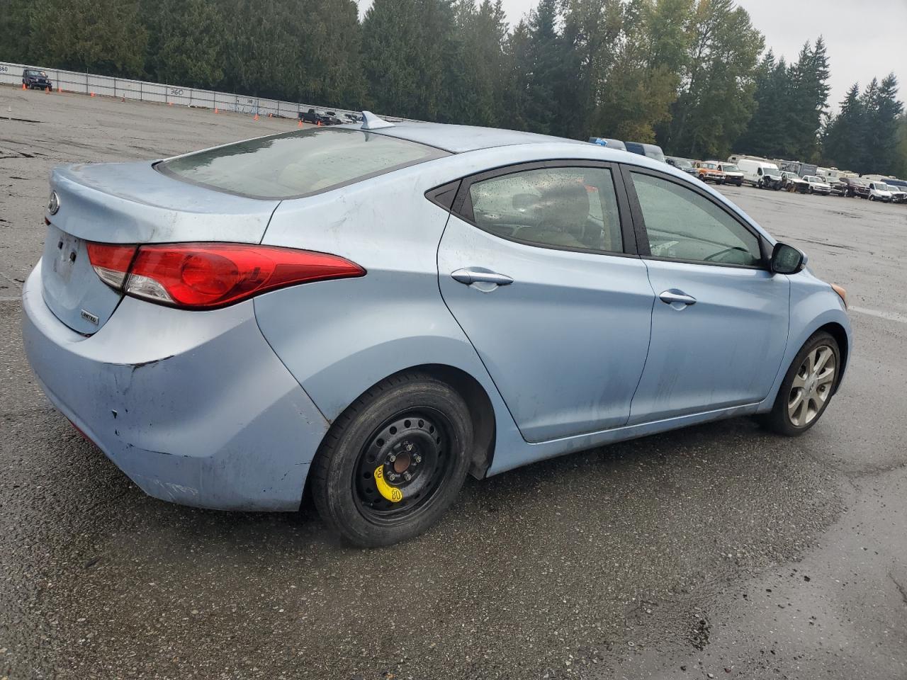 2012 HYUNDAI ELANTRA