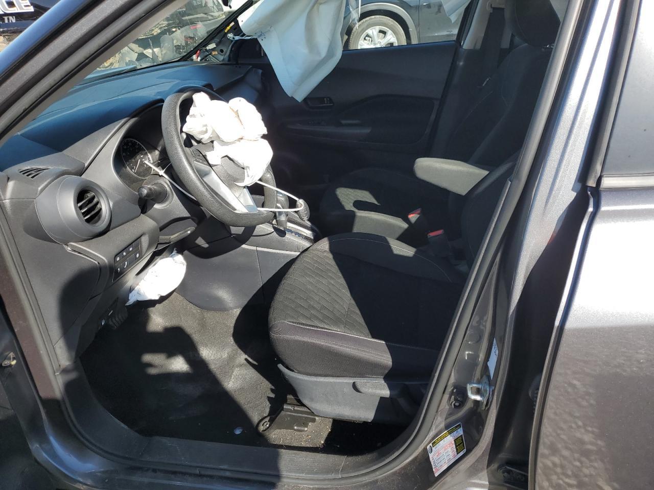 2021 NISSAN KICKS