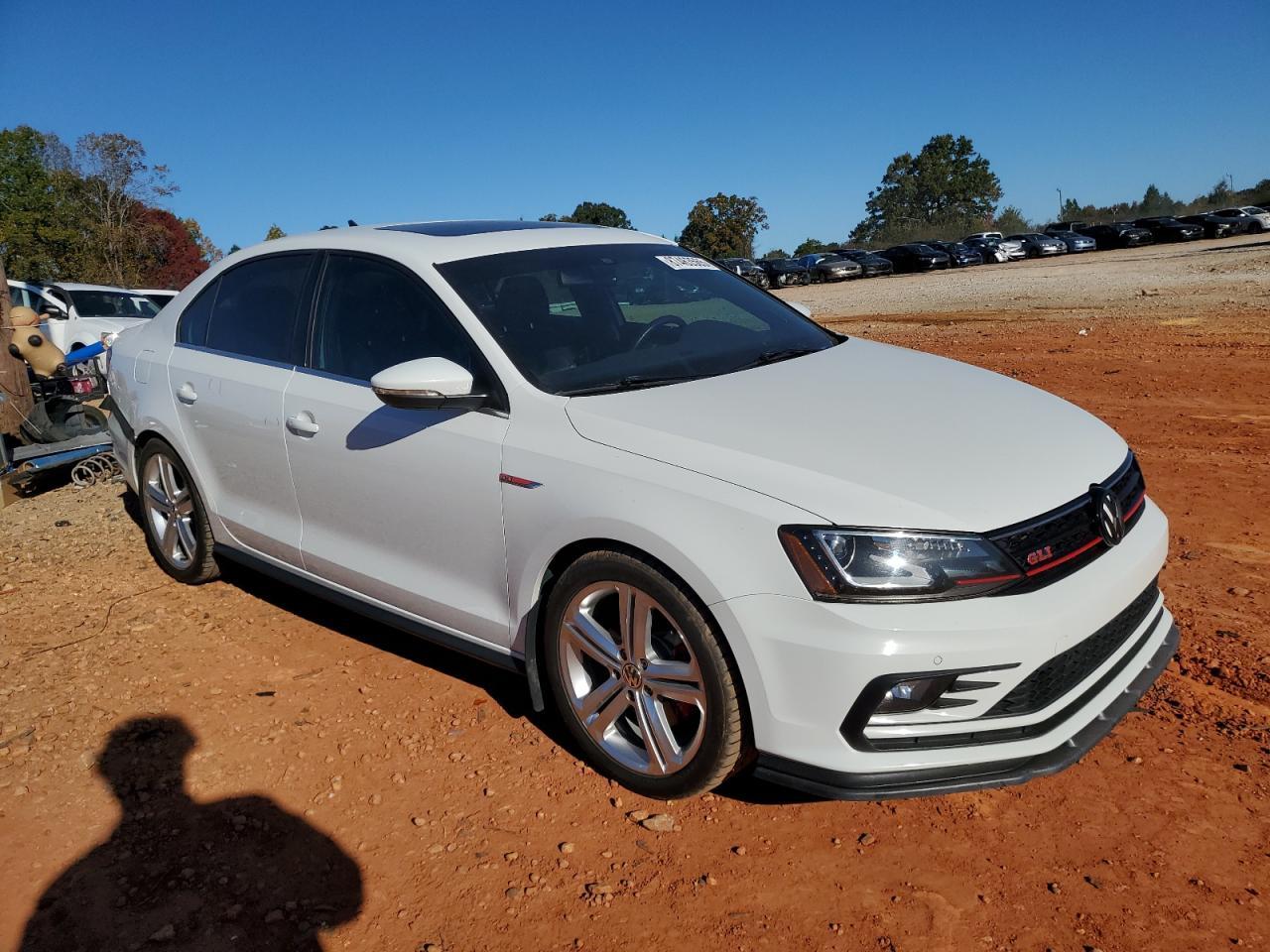 2016 VOLKSWAGEN JETTA
