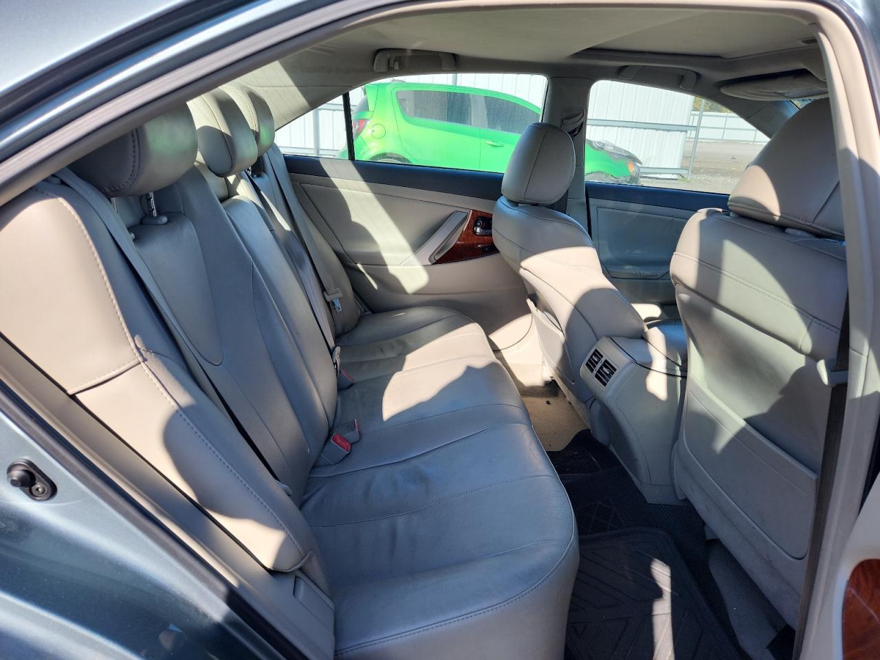 2011 TOYOTA CAMRY