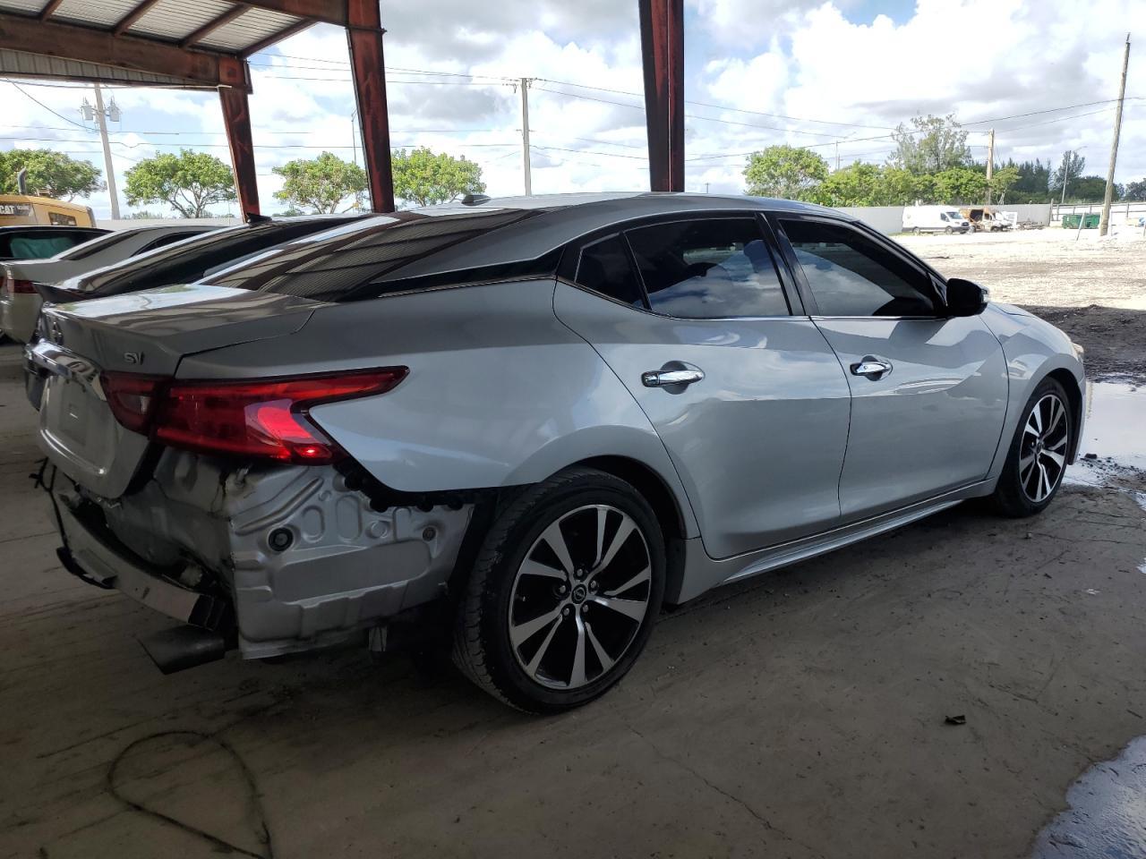 2018 NISSAN Maxima