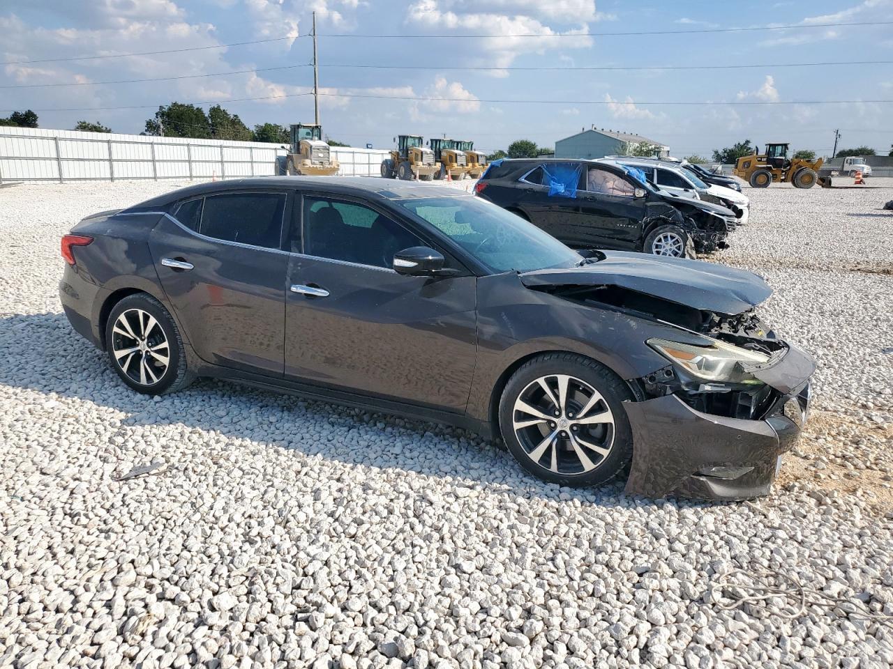 2016 NISSAN Maxima