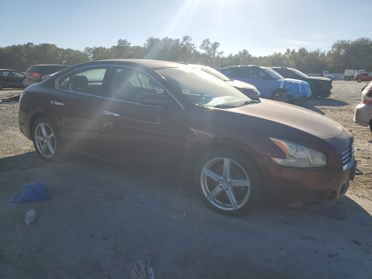 2013 NISSAN Maxima