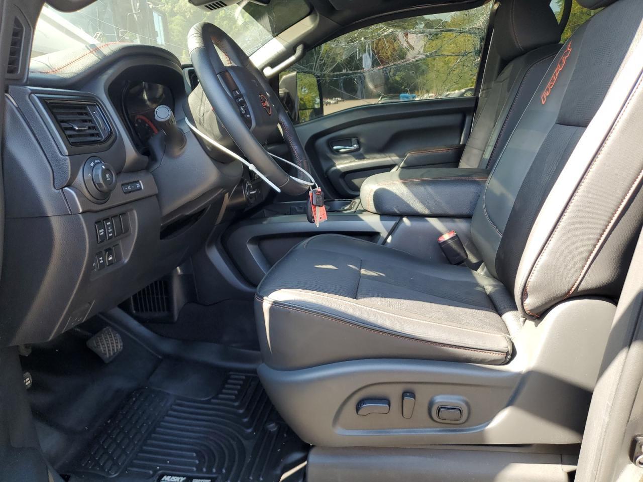 2023 NISSAN Titan