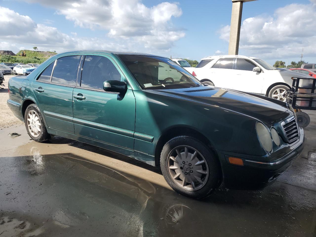 2001 MERCEDES-BENZ E-Class