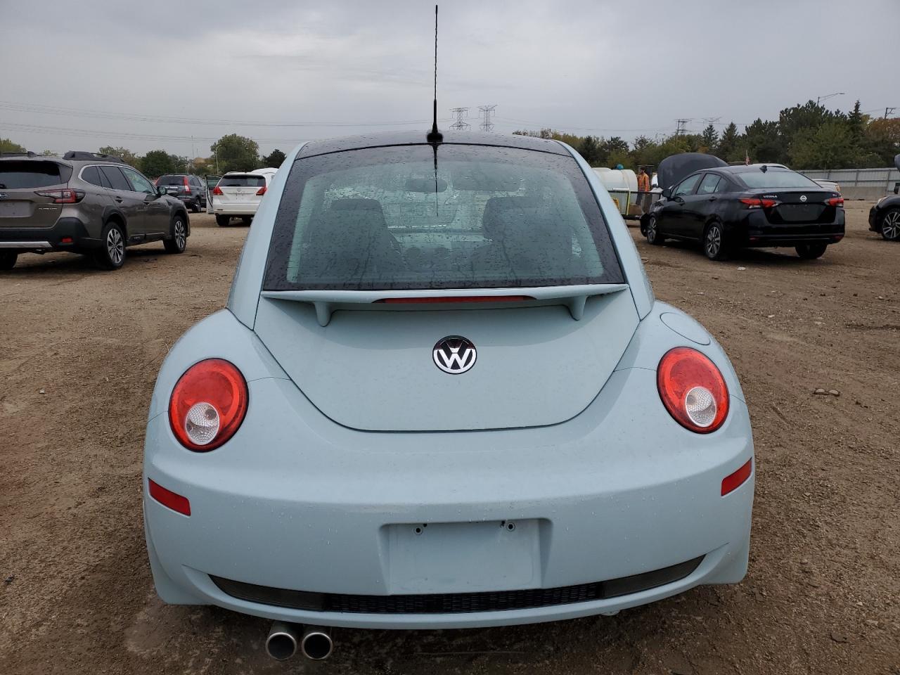 2010 VOLKSWAGEN Beetle