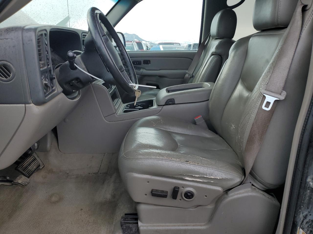 2005 CHEVROLET Suburban