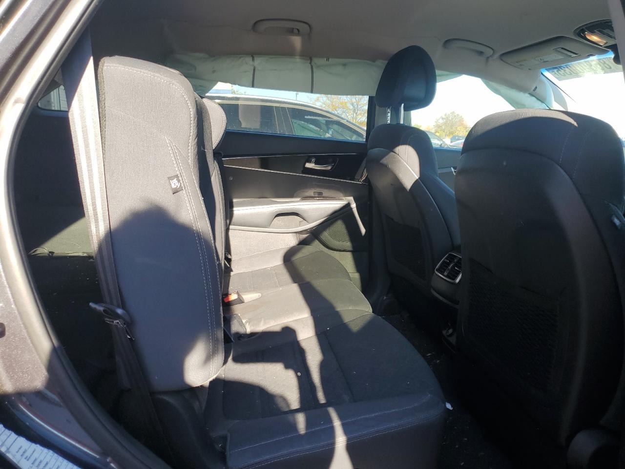 2017 KIA SORENTO