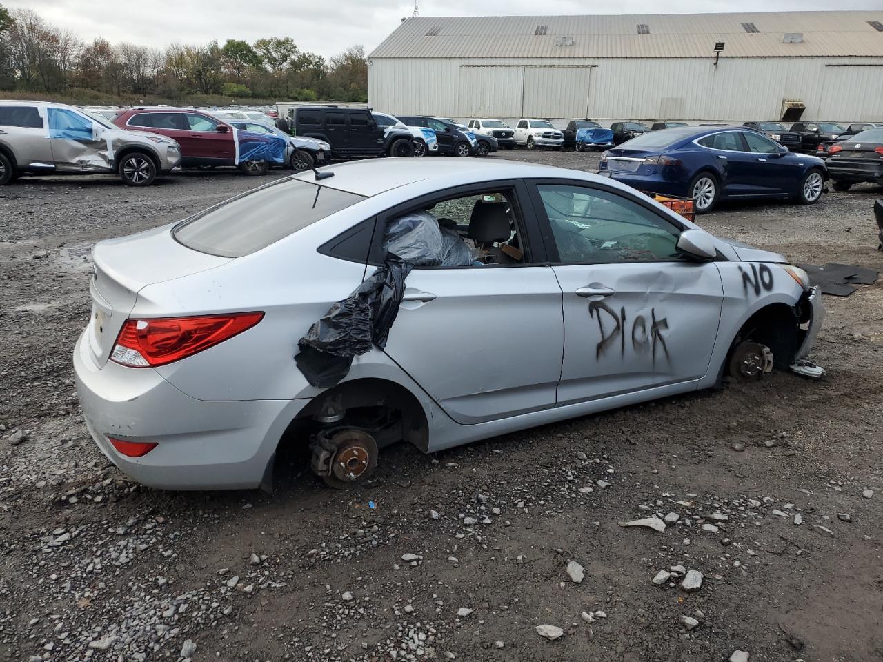 2012 HYUNDAI ACCENT