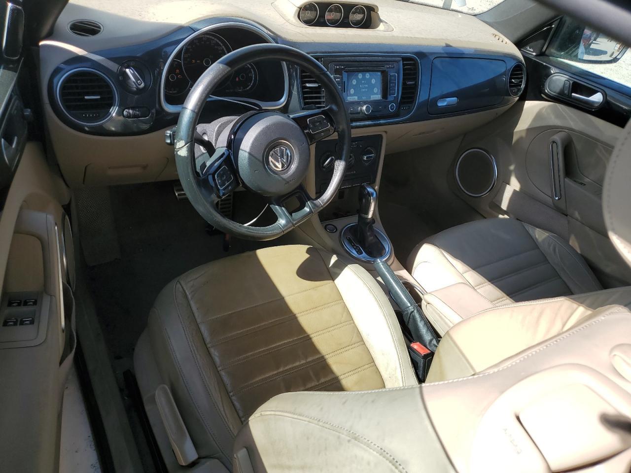 2013 VOLKSWAGEN Beetle