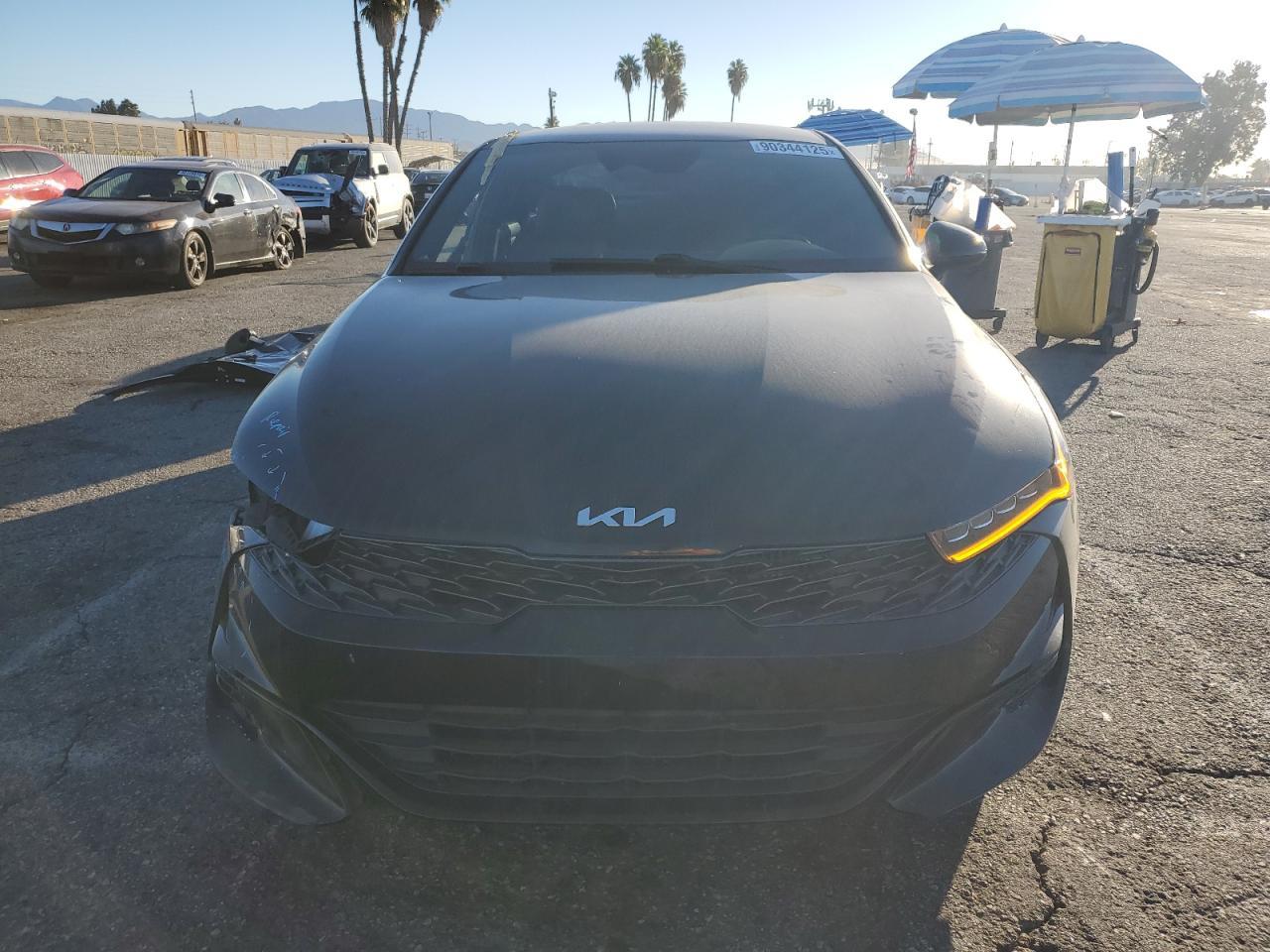 2022 KIA K5
