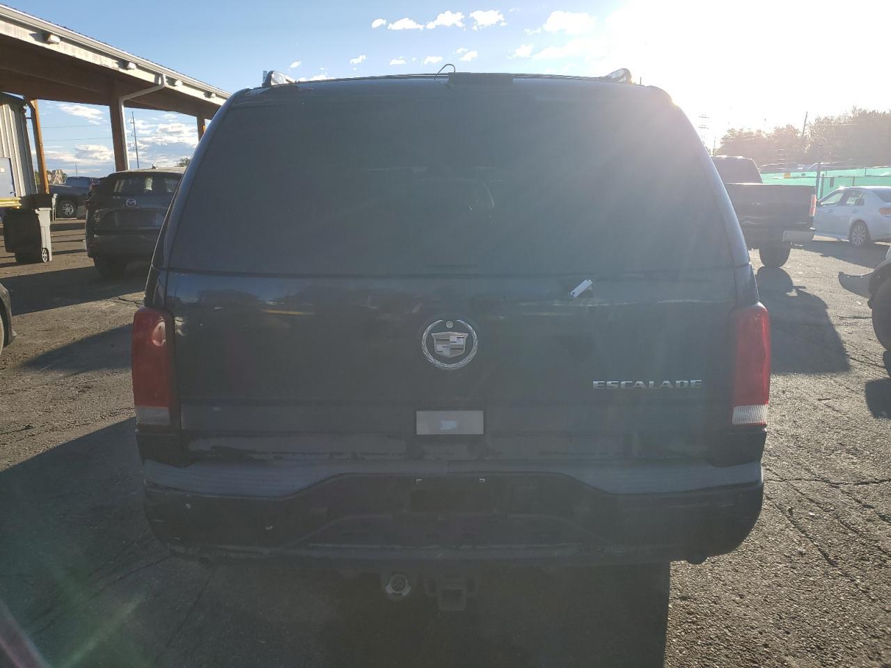 2005 CADILLAC ESCALADE