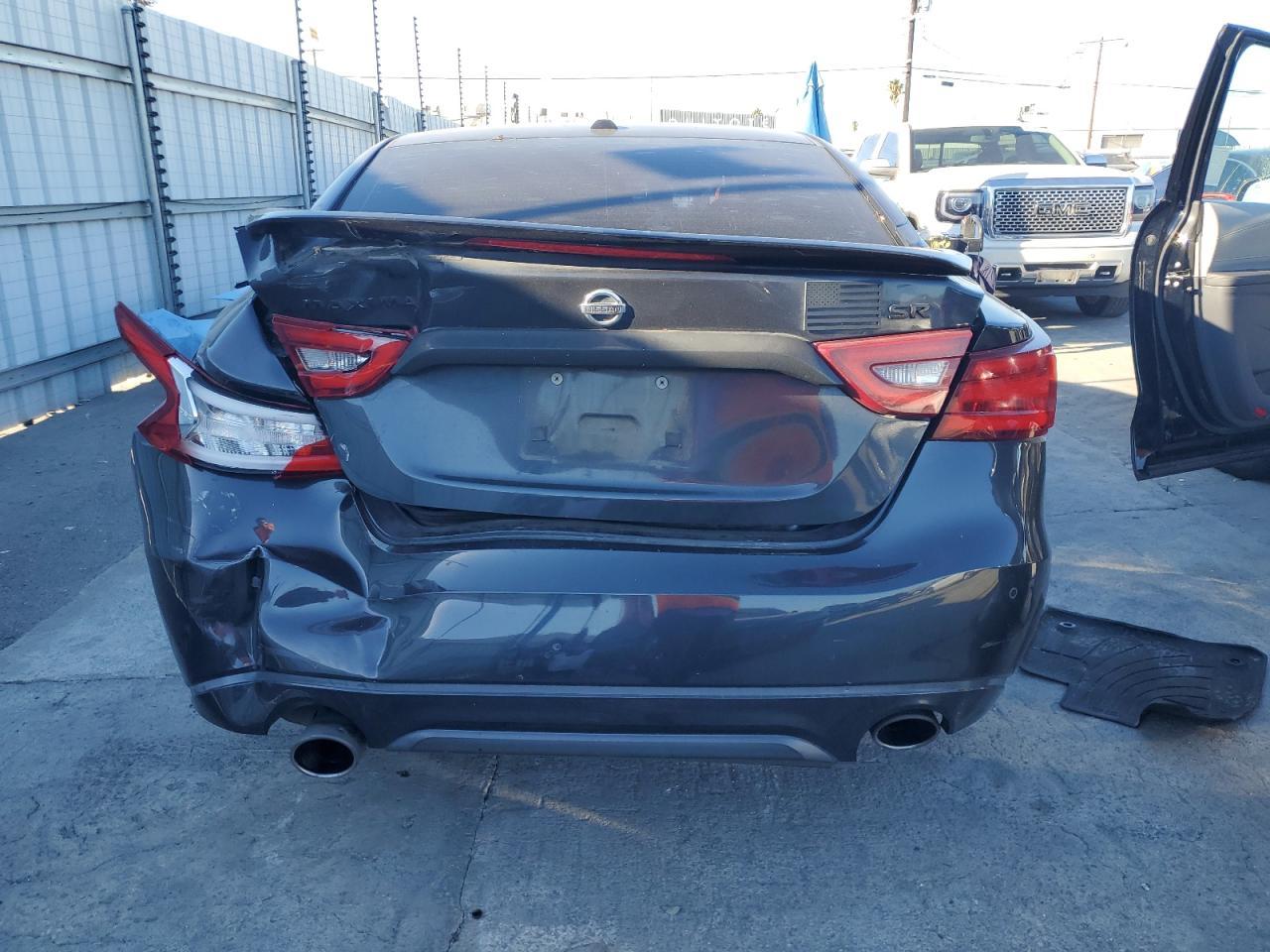 2016 NISSAN Maxima