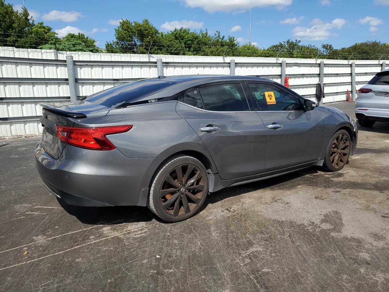 2017 NISSAN Maxima