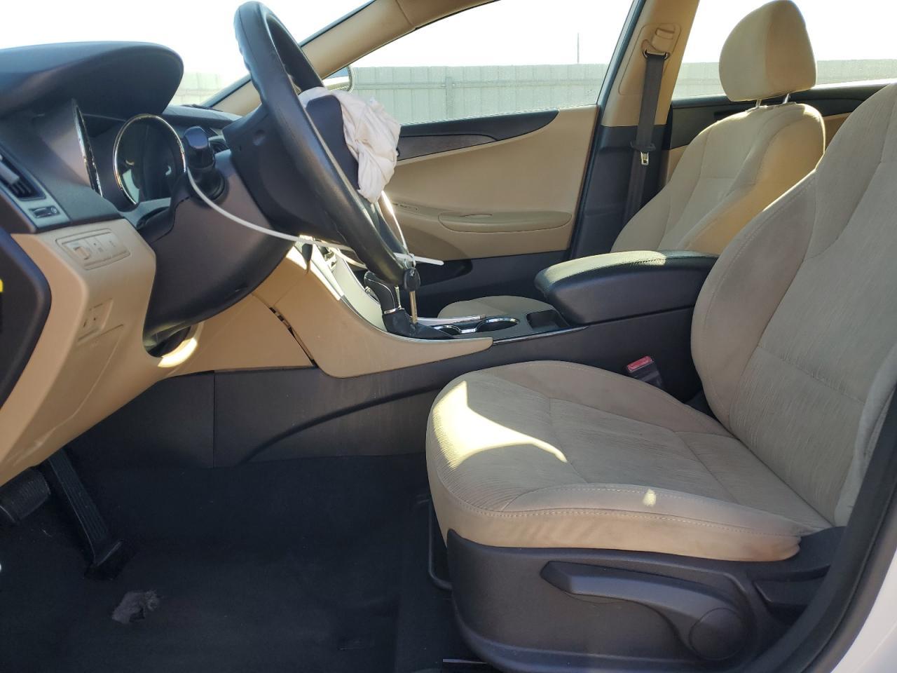2011 HYUNDAI SONATA