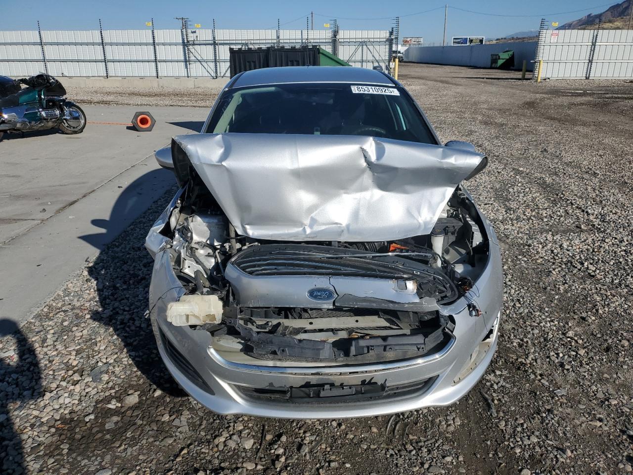 2016 FORD Fiesta