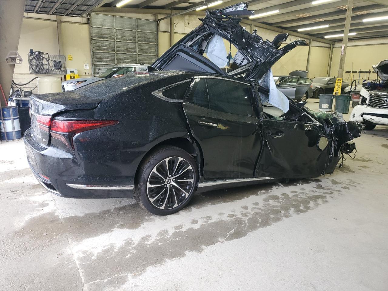 2022 LEXUS LS 500