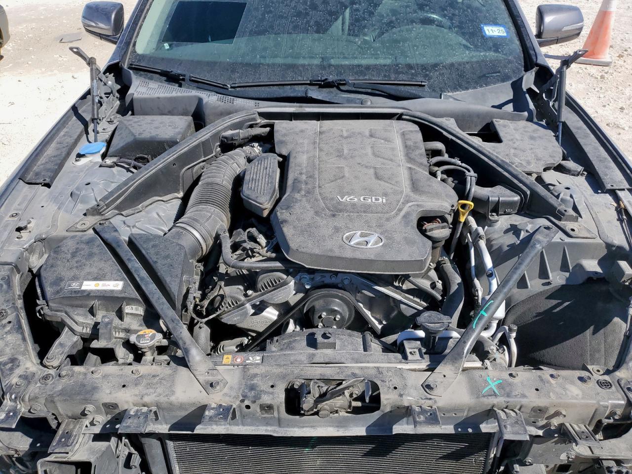 2015 HYUNDAI GENESIS