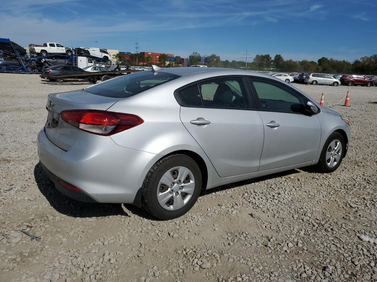 2017 KIA FORTE