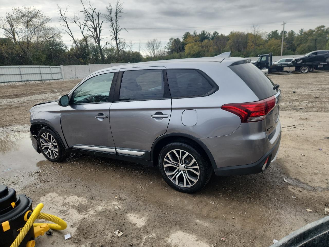 2017 MITSUBISHI outlander