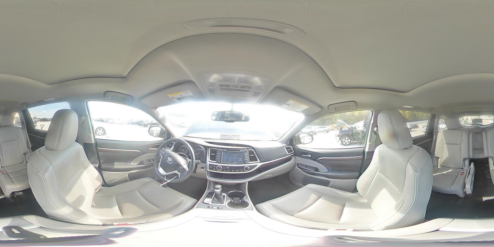 2016 TOYOTA HIGHLANDER