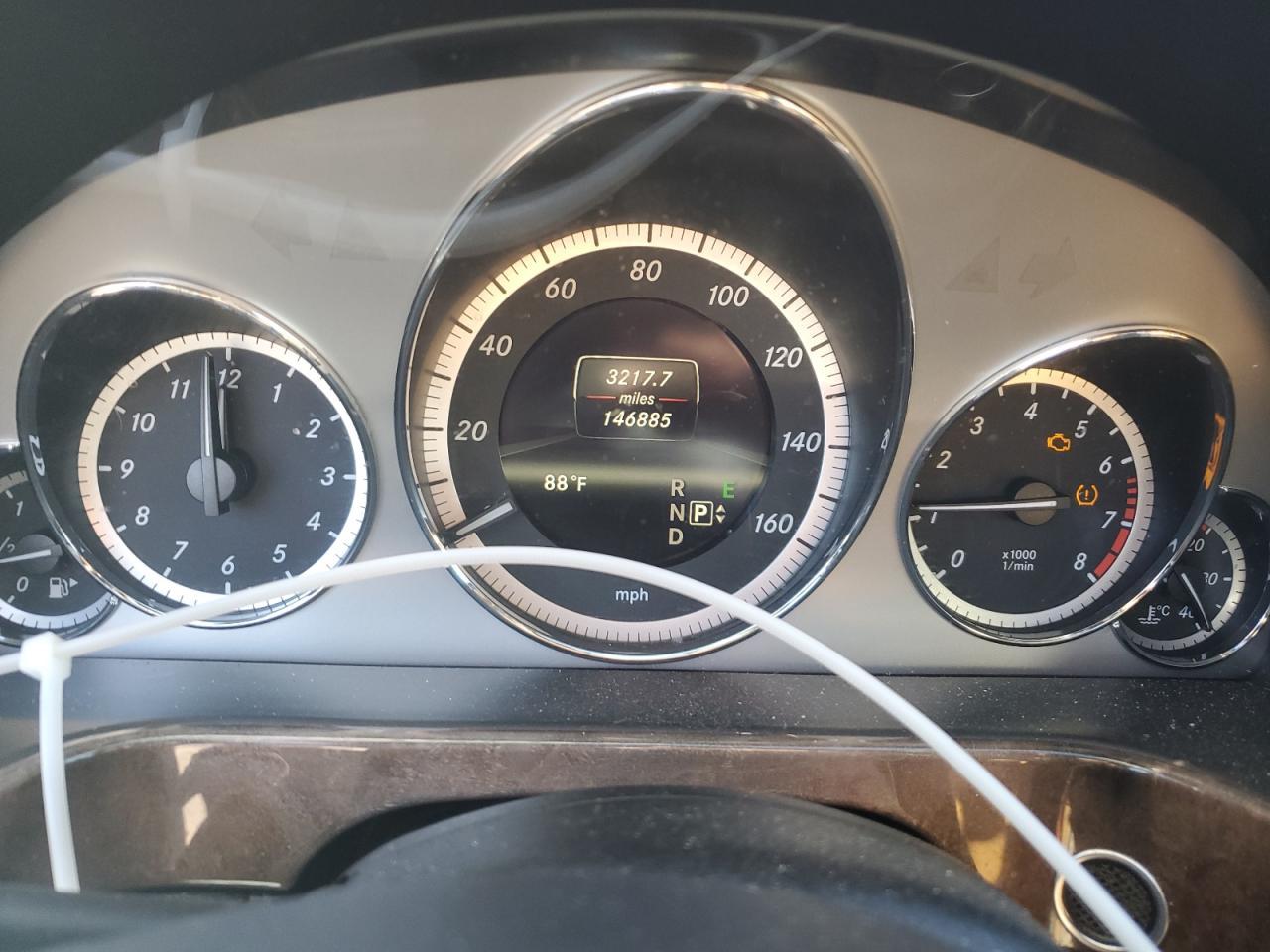 2013 MERCEDES-BENZ E-Class