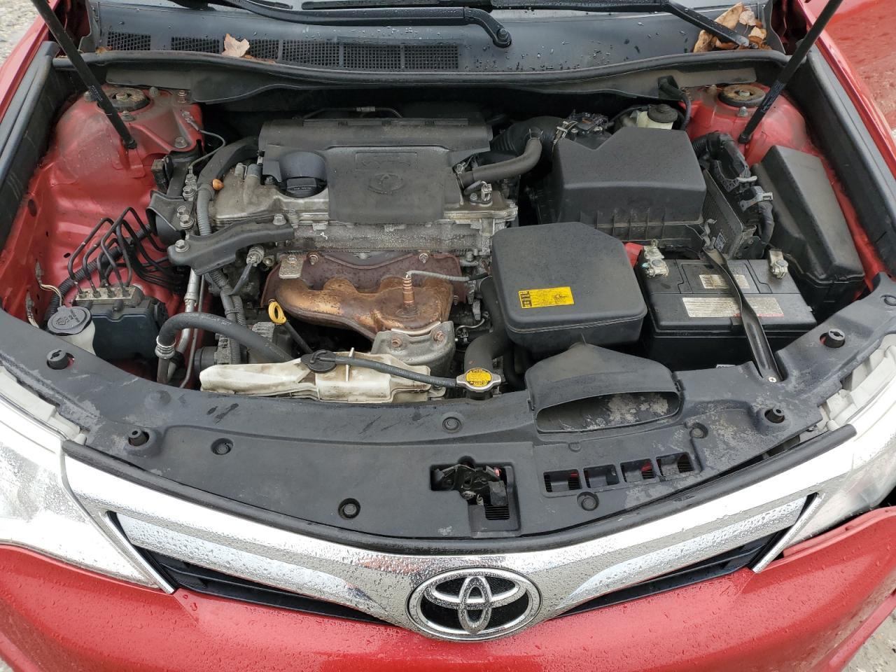 2014 TOYOTA CAMRY