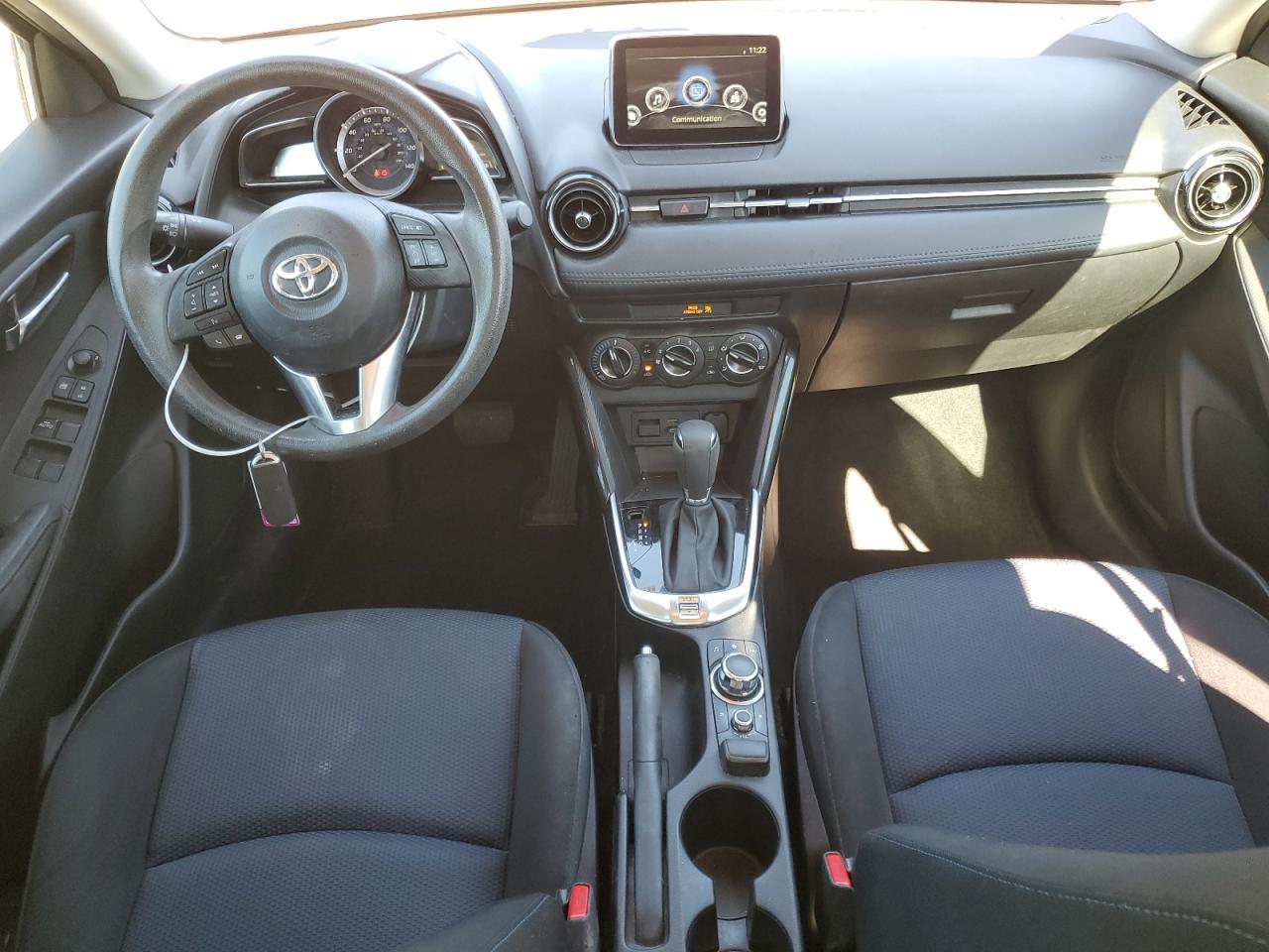 2017 TOYOTA YARIS