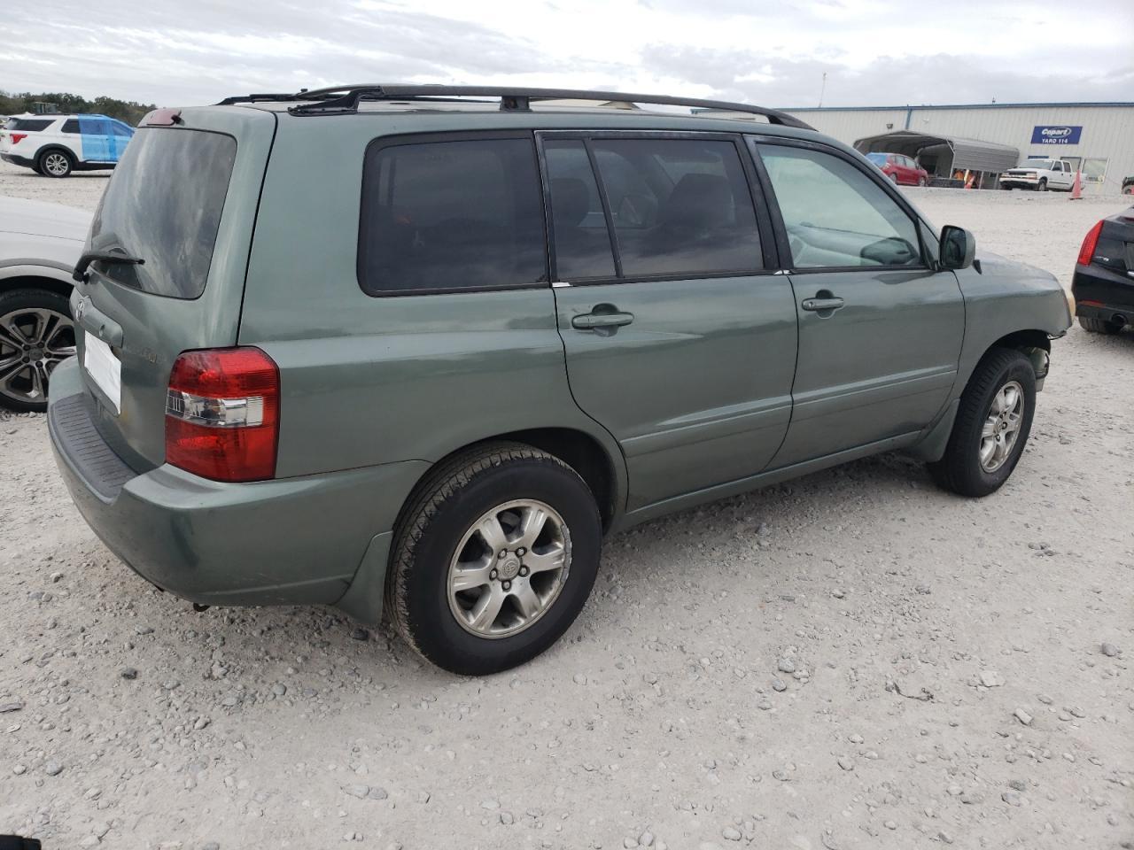 2005 TOYOTA HIGHLANDER