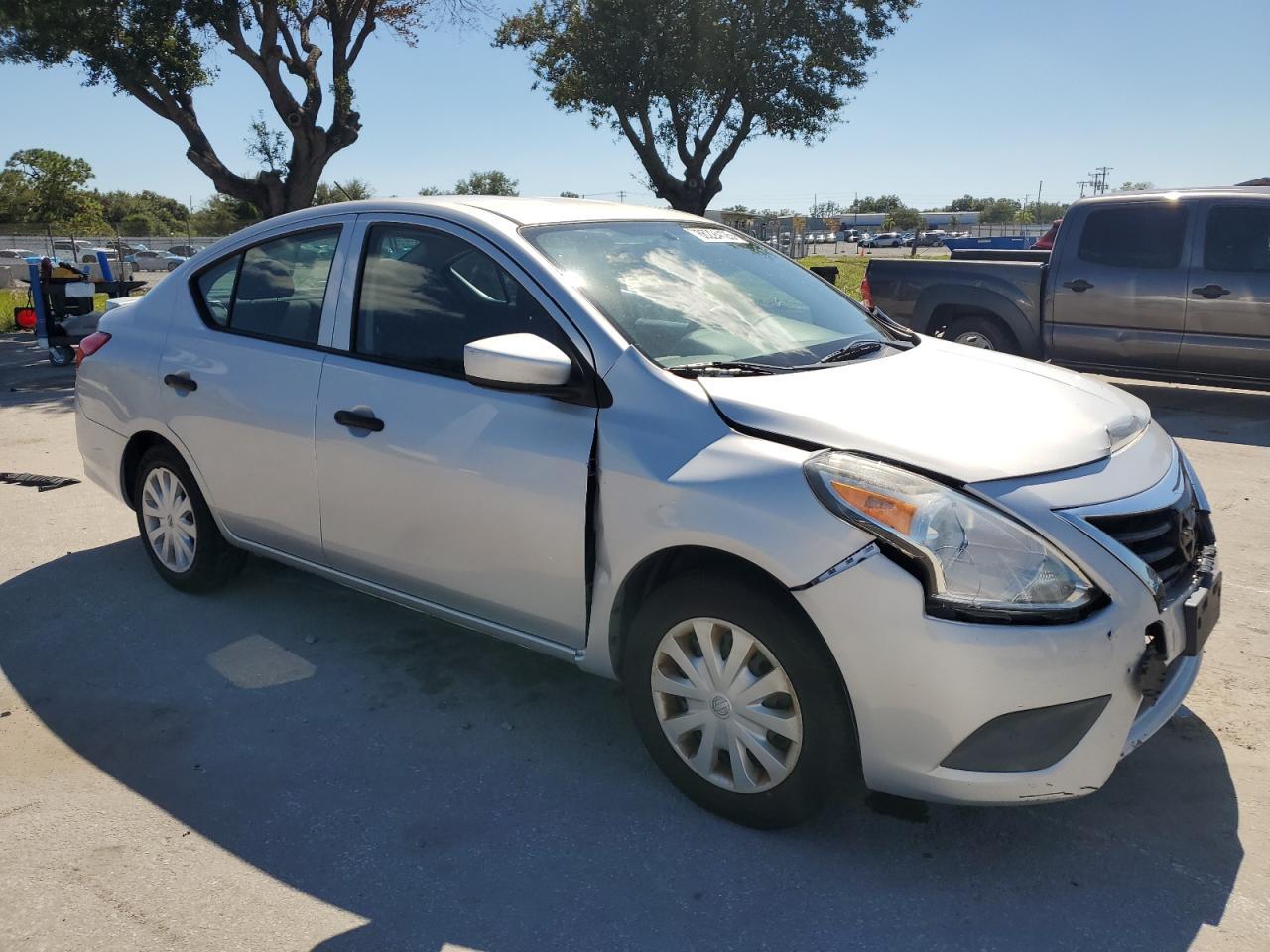 2018 NISSAN VERSA