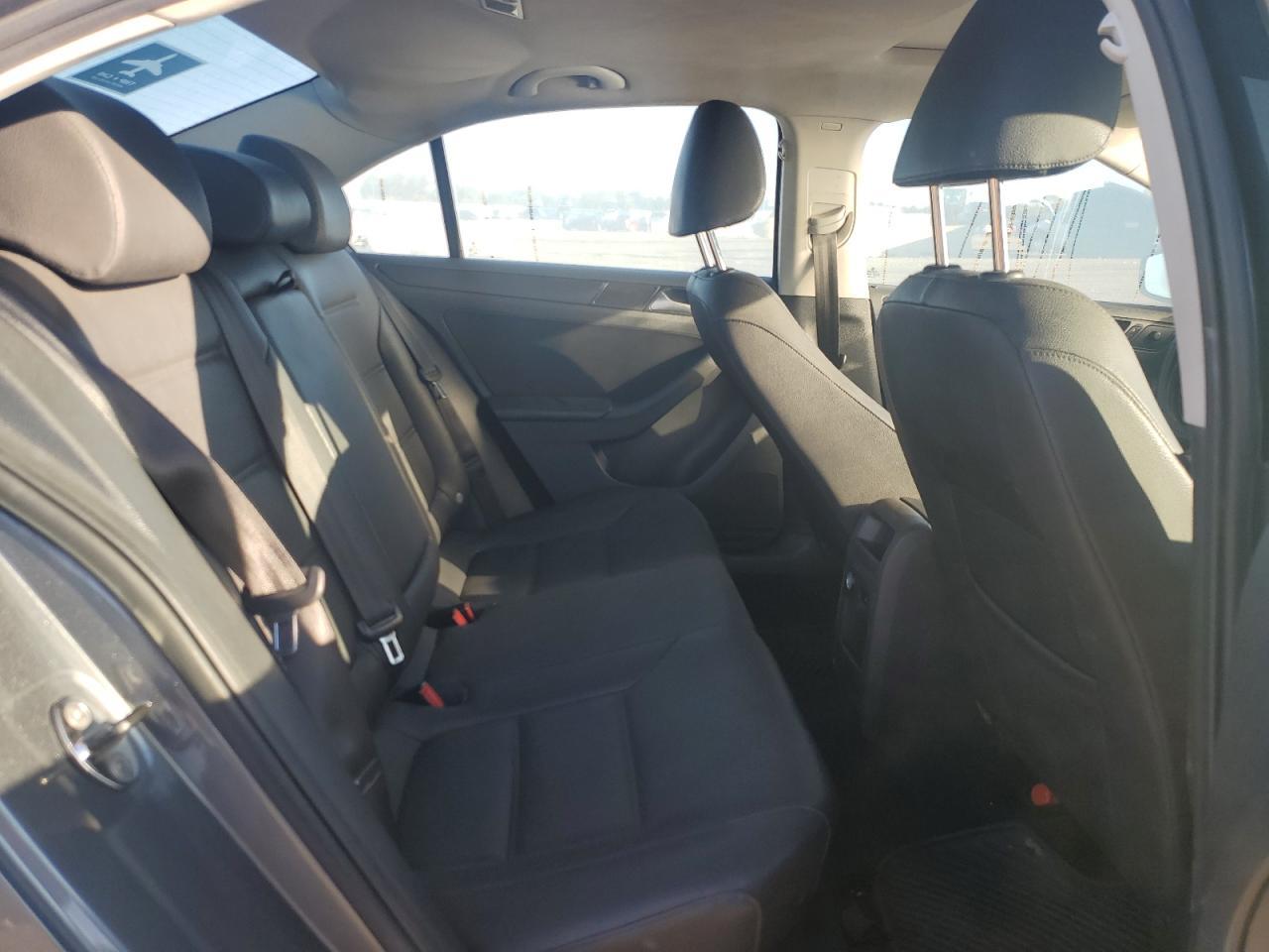 2012 VOLKSWAGEN JETTA