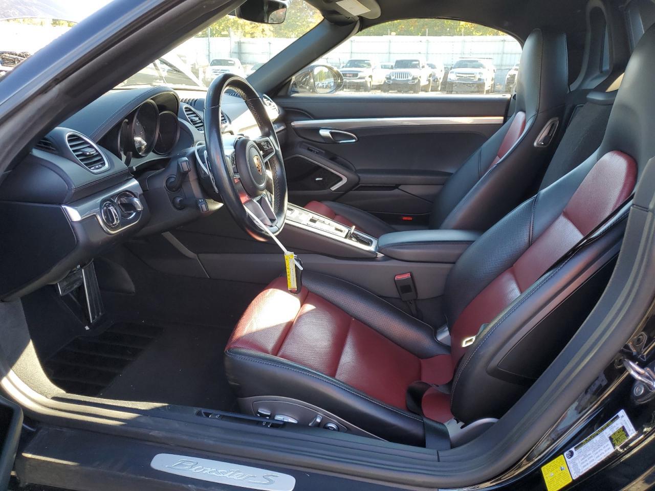 2017 PORSCHE Boxster