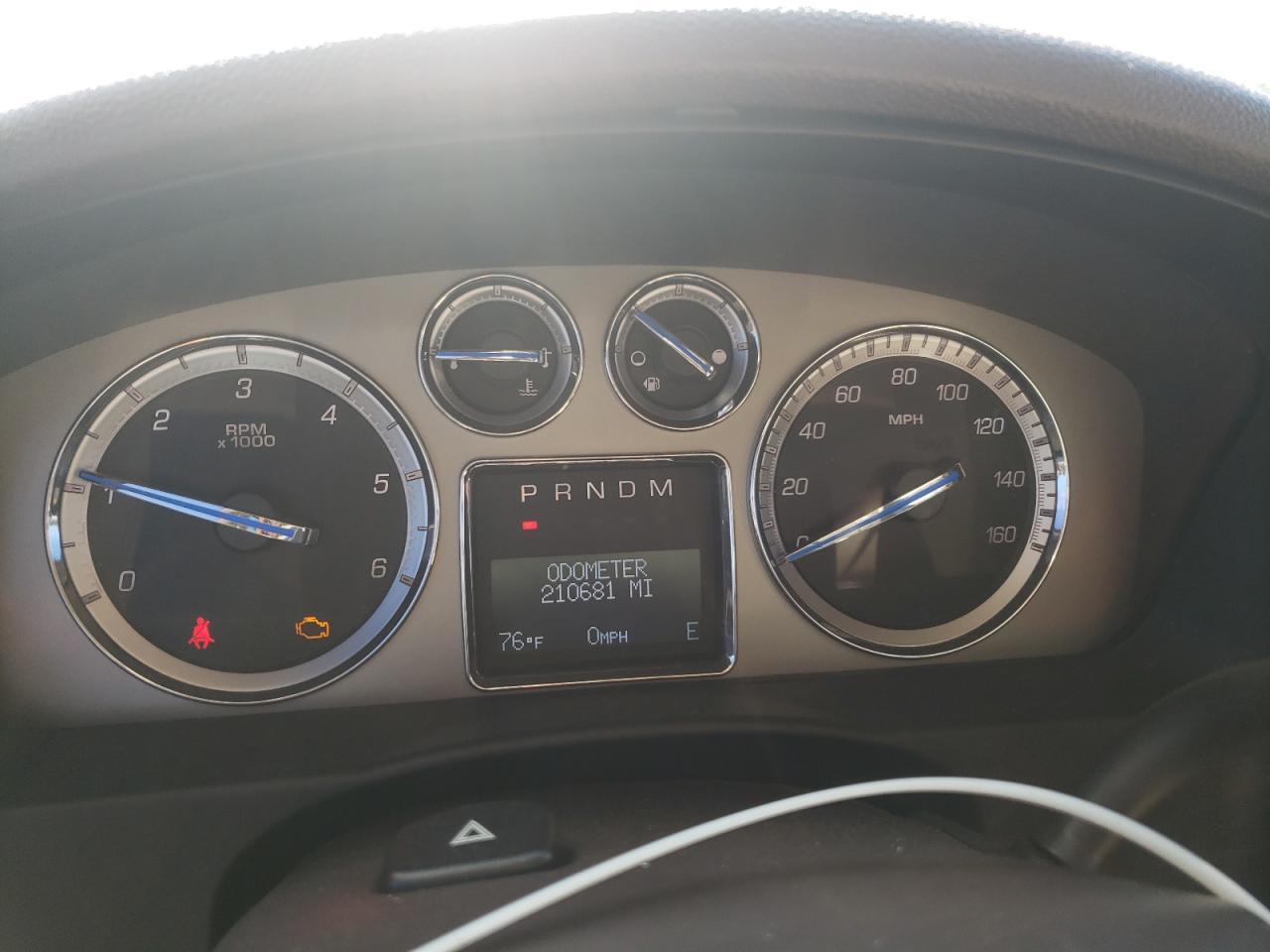 2011 CADILLAC ESCALADE
