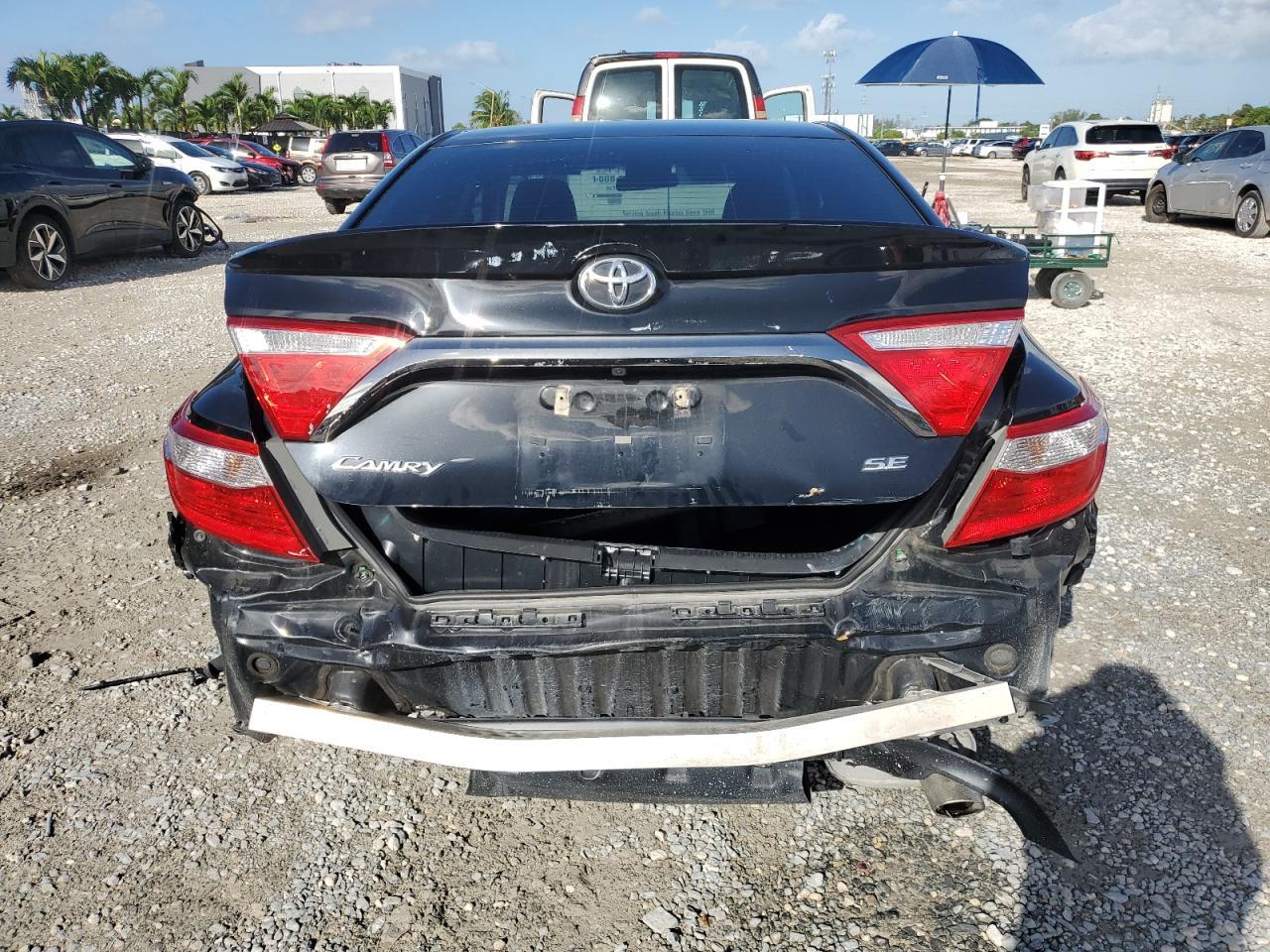 2017 TOYOTA CAMRY