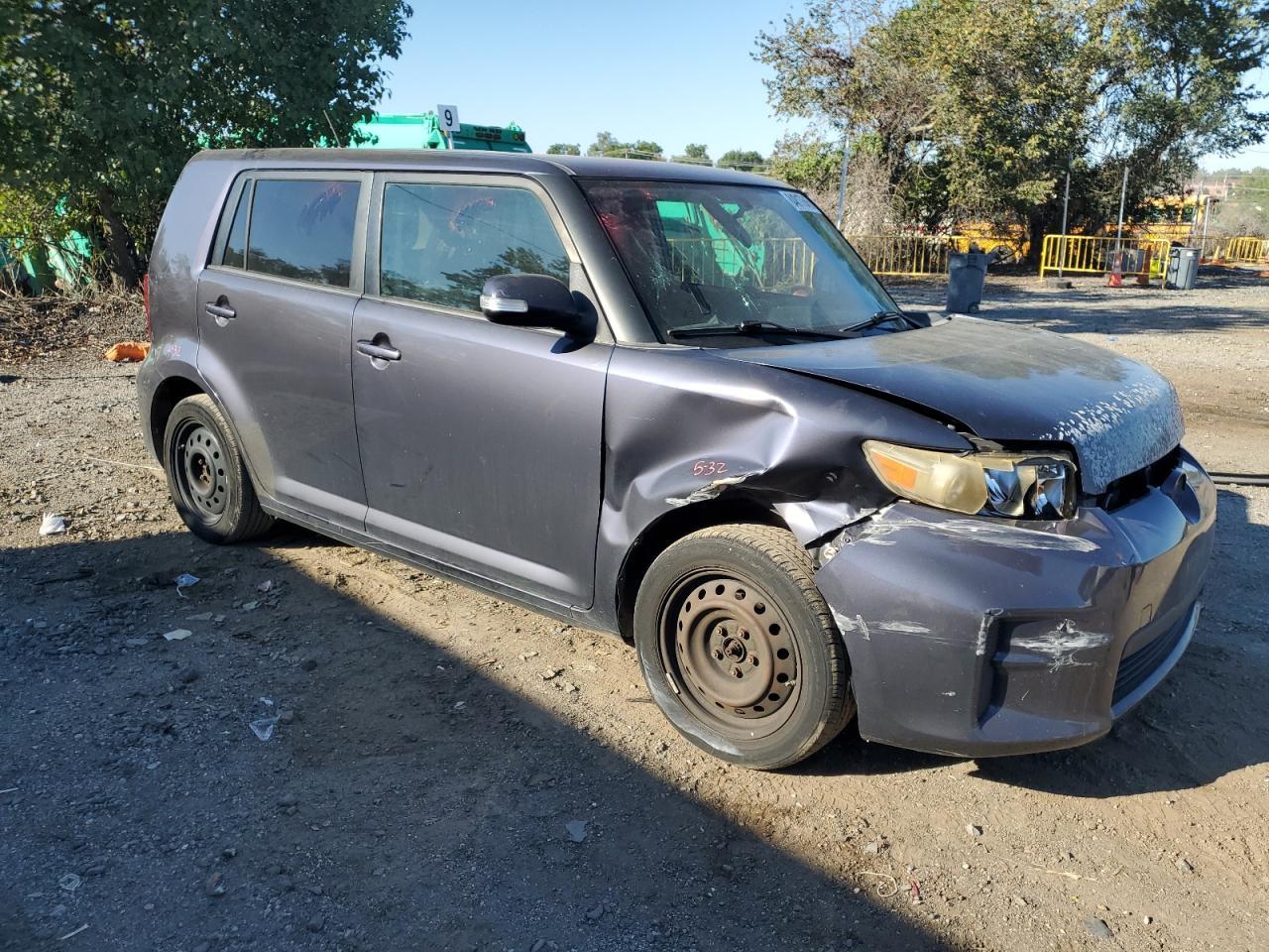 2011 TOYOTA SCION
