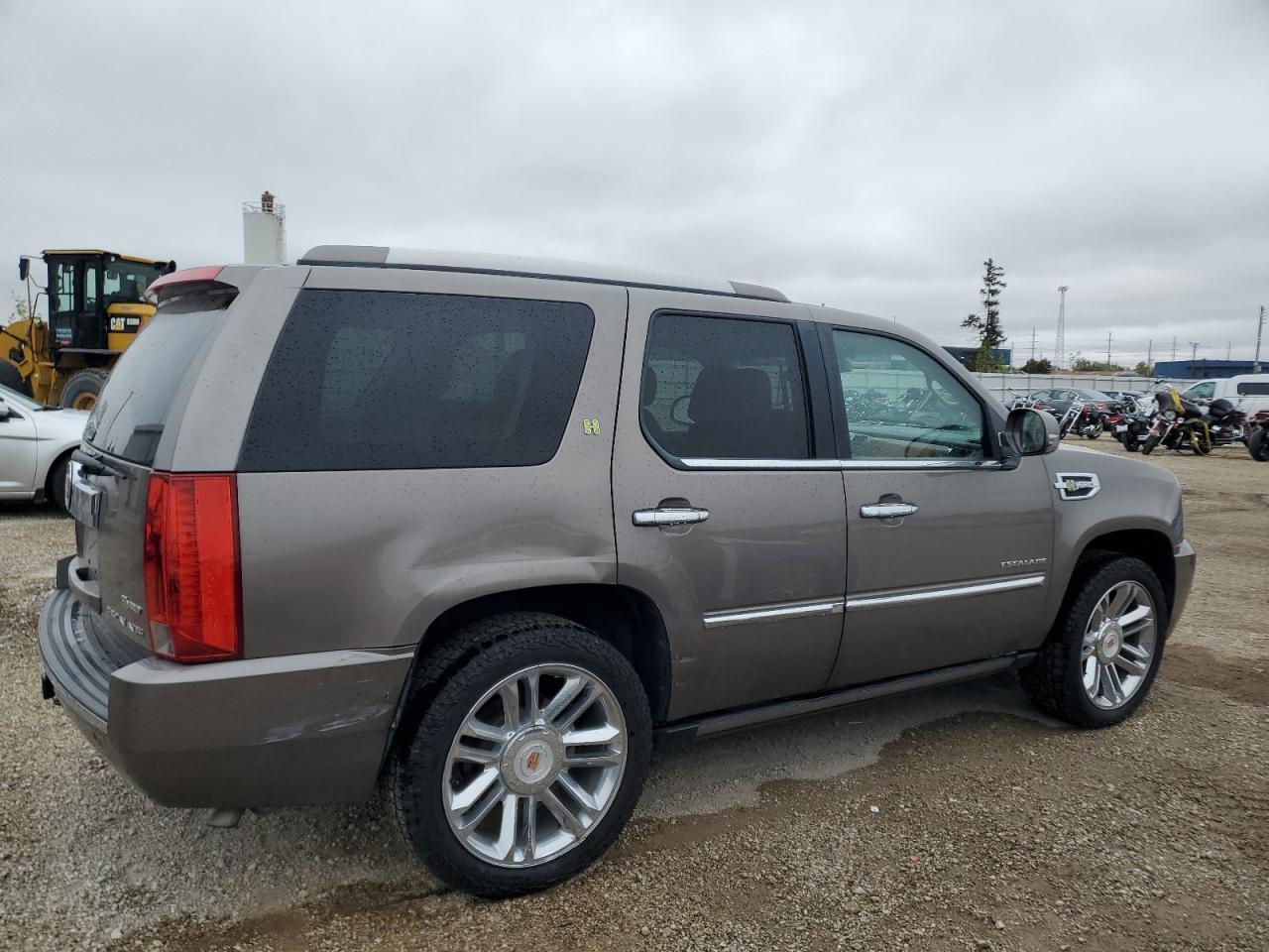 2013 CADILLAC ESCALADE