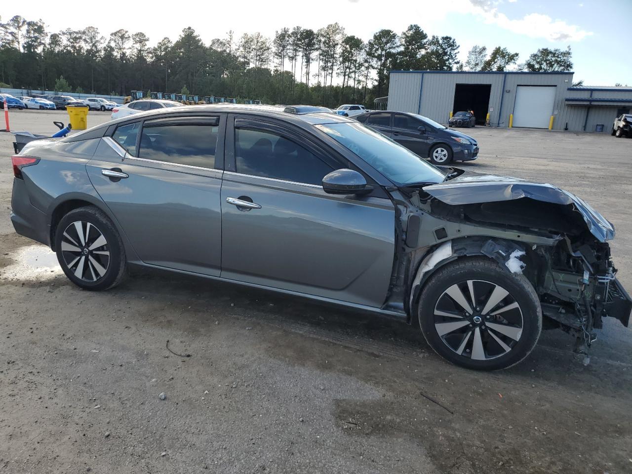 2022 NISSAN ALTIMA