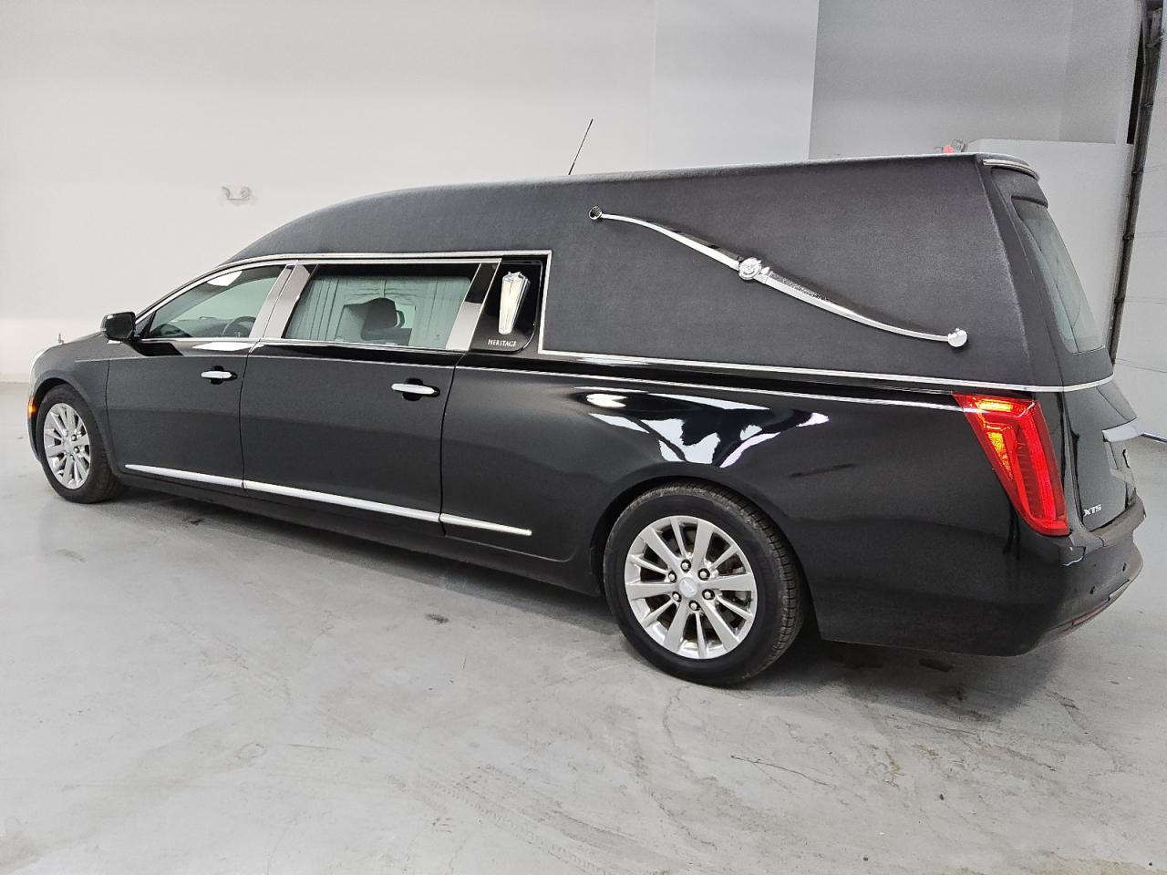 2017 CADILLAC XTS
