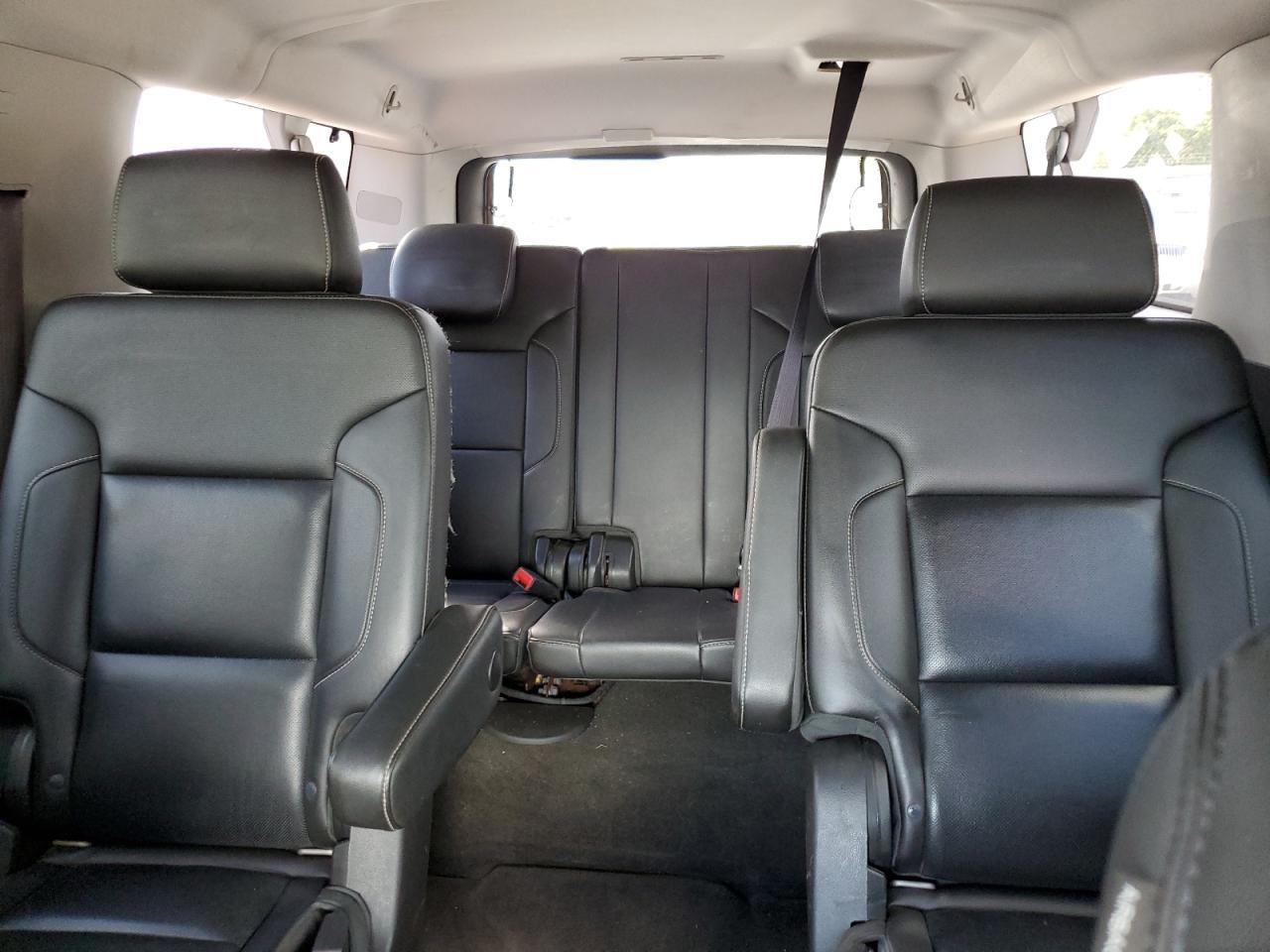 2015 CHEVROLET Suburban