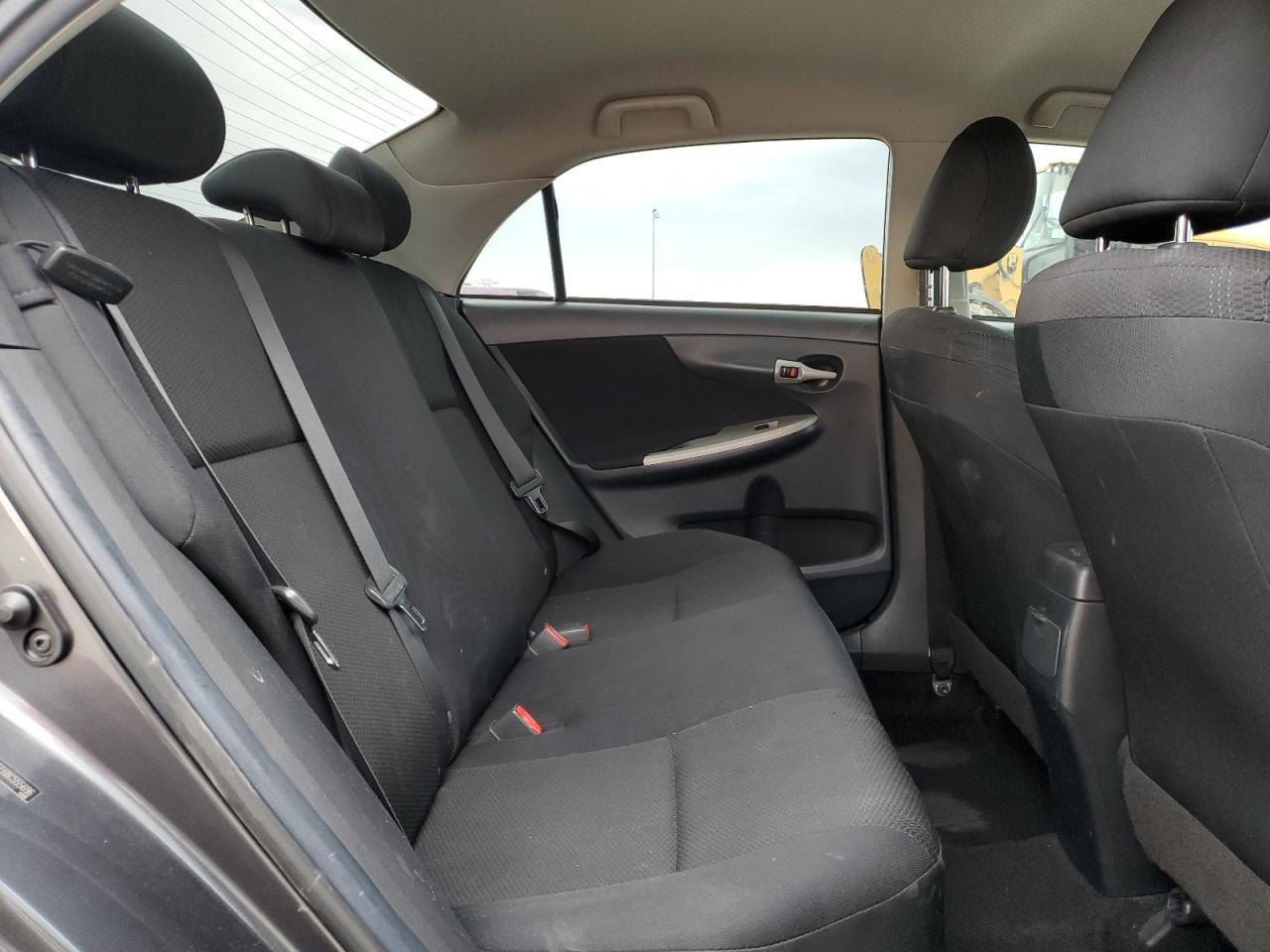 2011 TOYOTA COROLLA