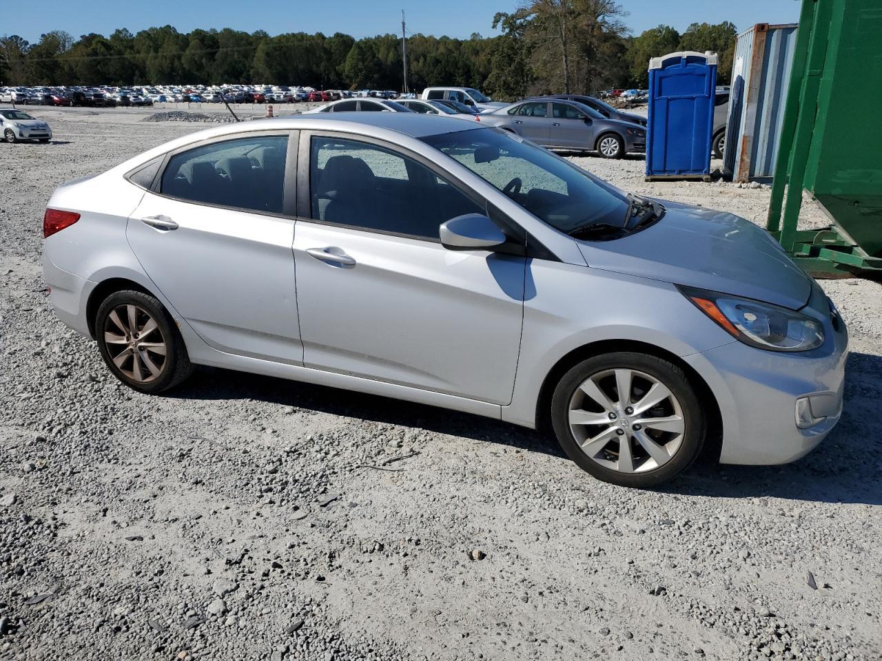 2012 HYUNDAI ACCENT
